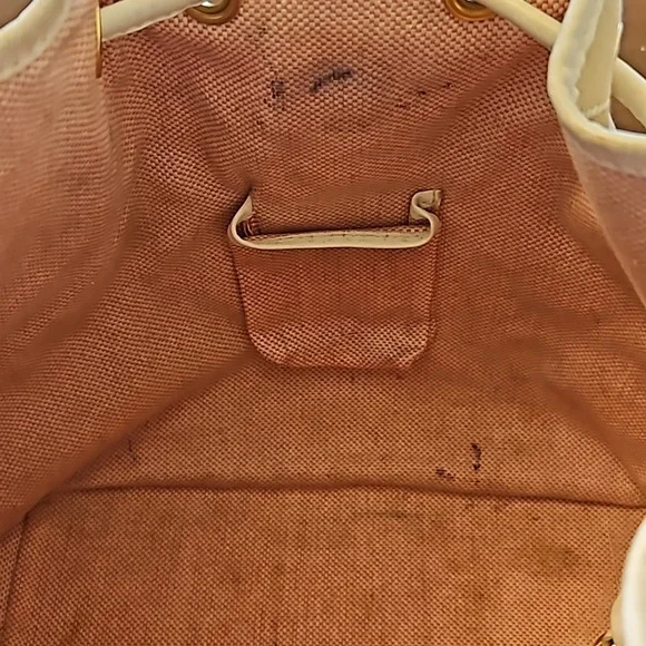 Dooney & Bourke Monogram Signature Drawstring Bucket Shoulder Bag White Leather - Picture 12 of 17